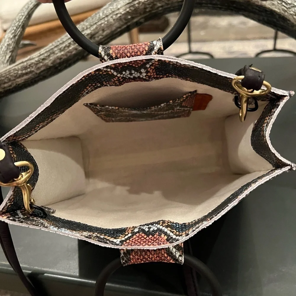 CERI HOOVER SIMONE PURSE- CARIOCA
